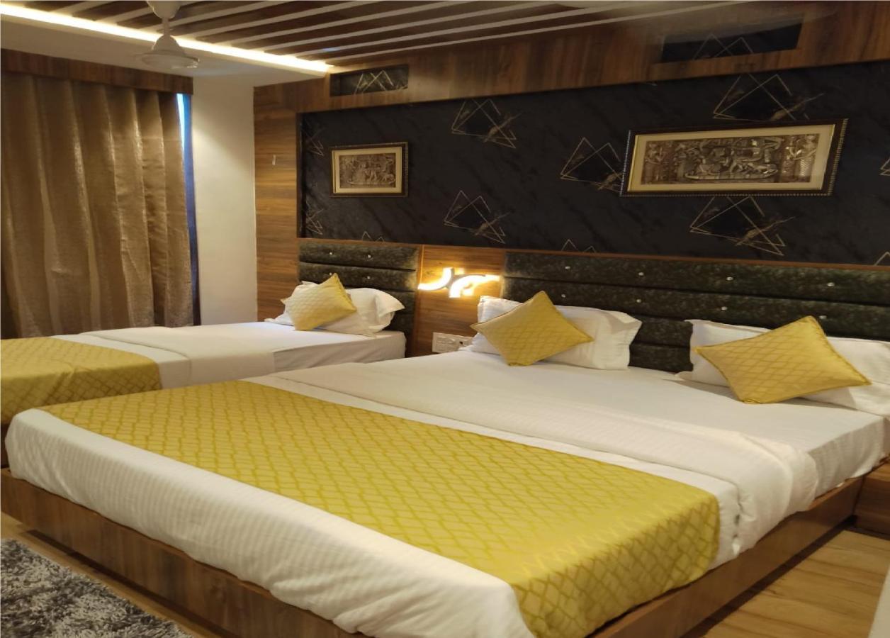 אחמדאבאד Hotel Lotus Villa מראה חיצוני תמונה