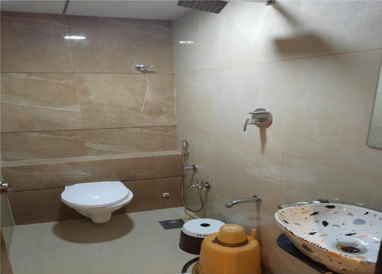 אחמדאבאד Hotel Lotus Villa מראה חיצוני תמונה